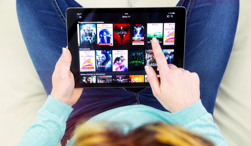 SERIALOVO blog o serialach, recenzje seriali, najlepsze seriale w streamingu