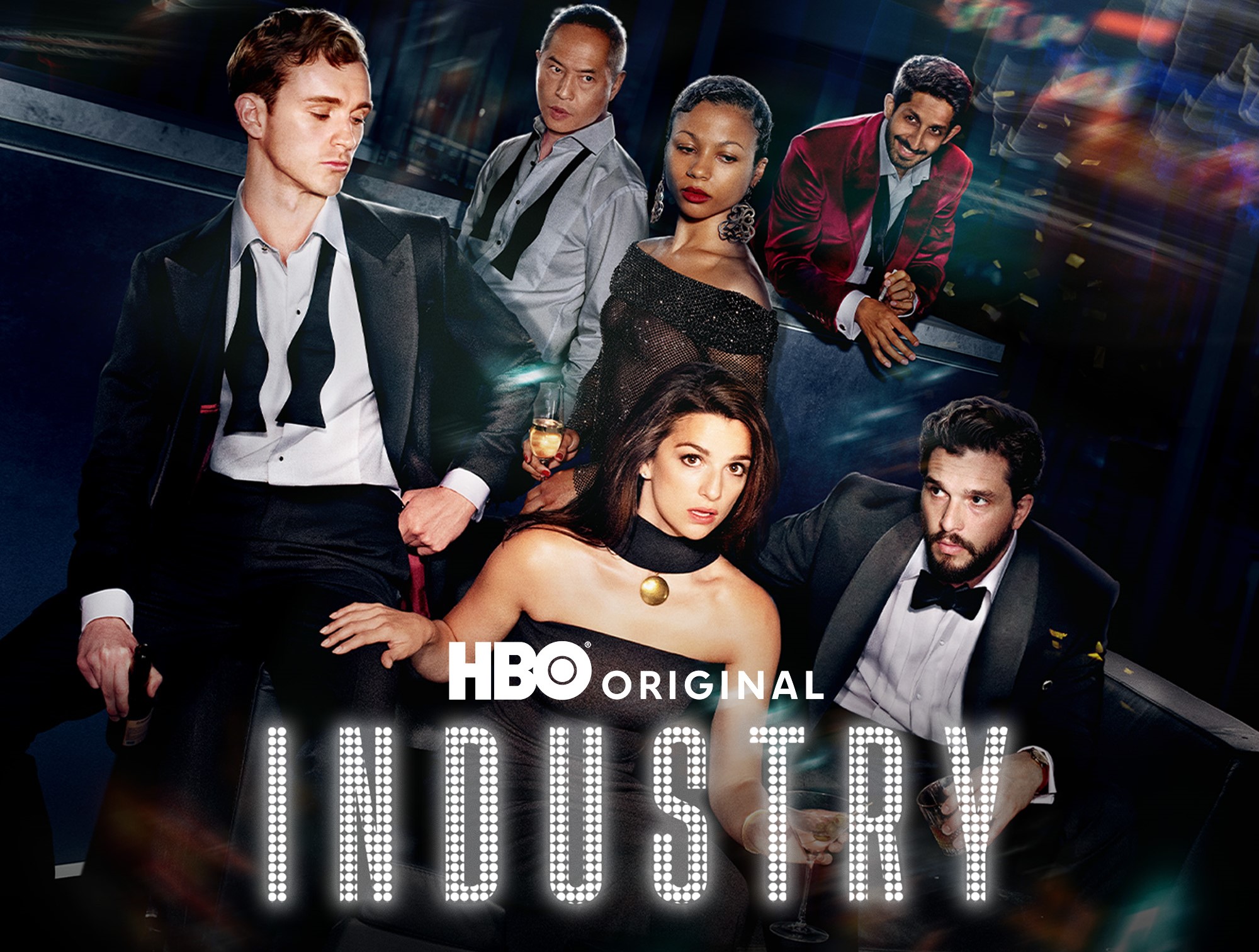 Branża serial, Industry, HBO Original, MAX, bohaterowie serialu w eleganckich strojach wieczorowych