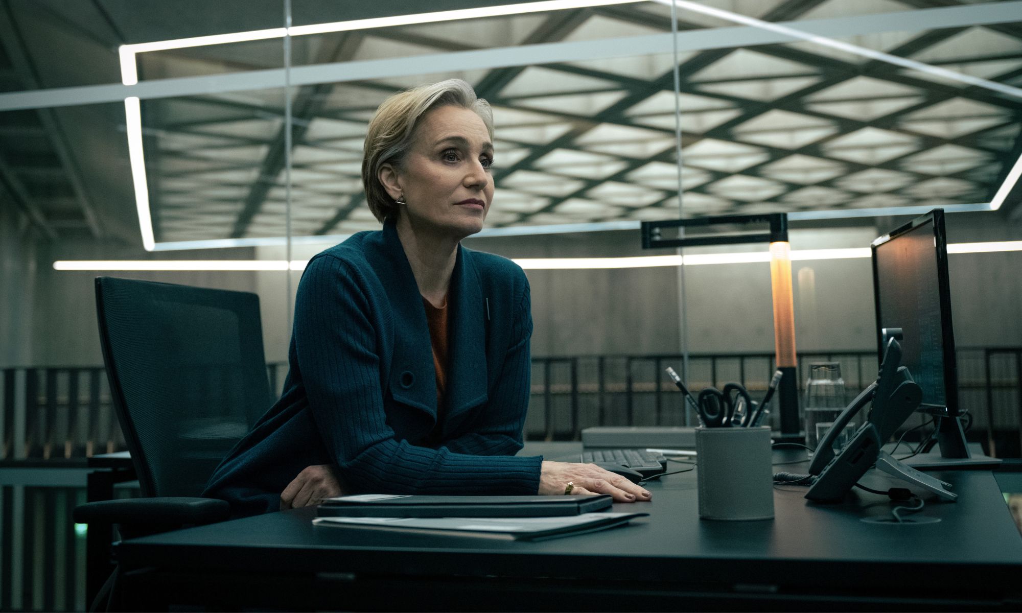 Slow Horses, Kulawe Konie, serial Apple TV+, Kristin Scott Thomas jako Diana Taverner w biurze MI5