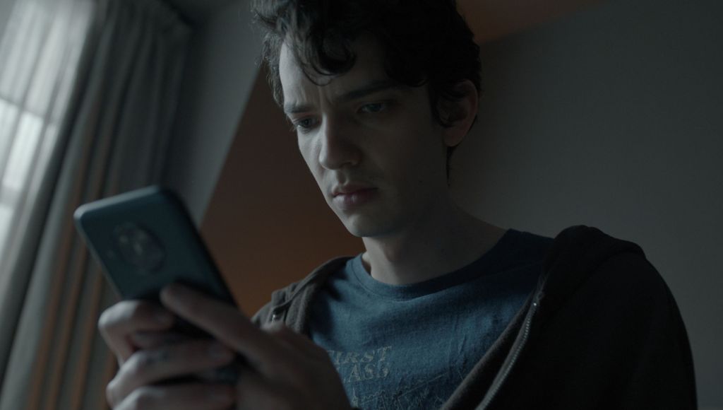 Sprostowanie, Disclaimer, na Apple TV+, recenzja serialu Sprostowanie, Kod Smit-McPhee