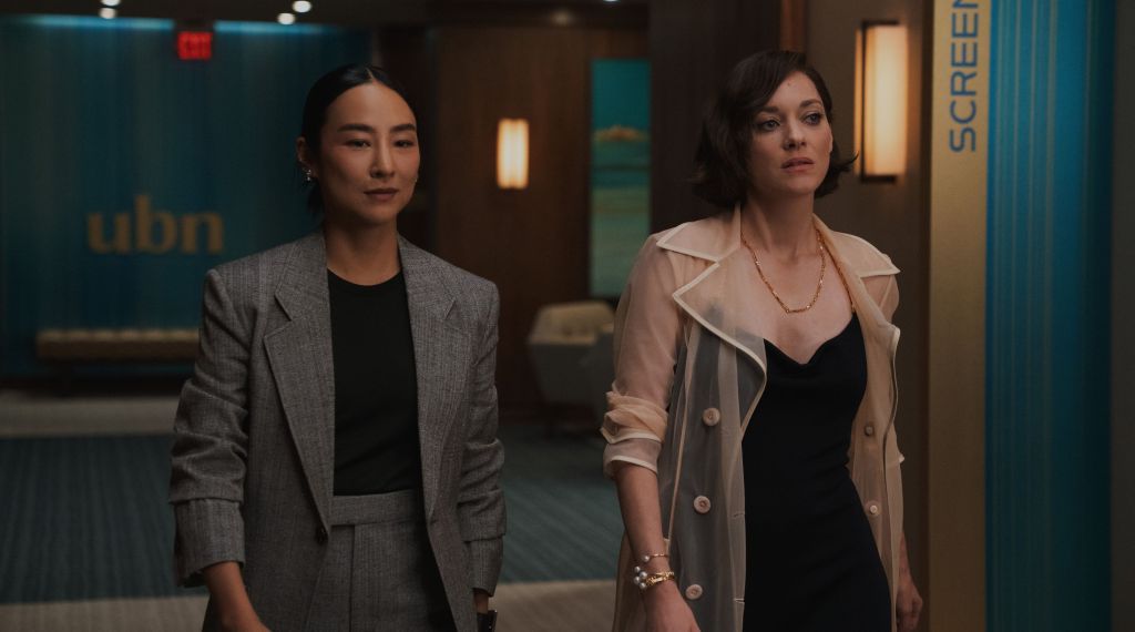 recenzja The Morning Show (sezon 4), na platformie streamingowej Apple TV+, Greta Lee i Marion Cottilard