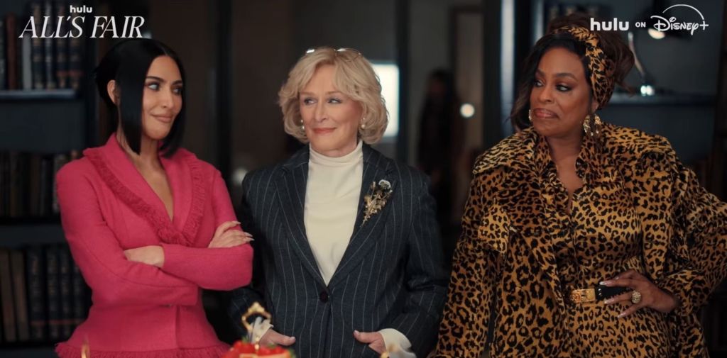 All's Fair (Wszystko dozwolone), nowy serial Ryana Murphy, Disney+, recenzja, opinie, Glenn Close, Niecy Nash, Sarah Paulson, Kim Kardashian