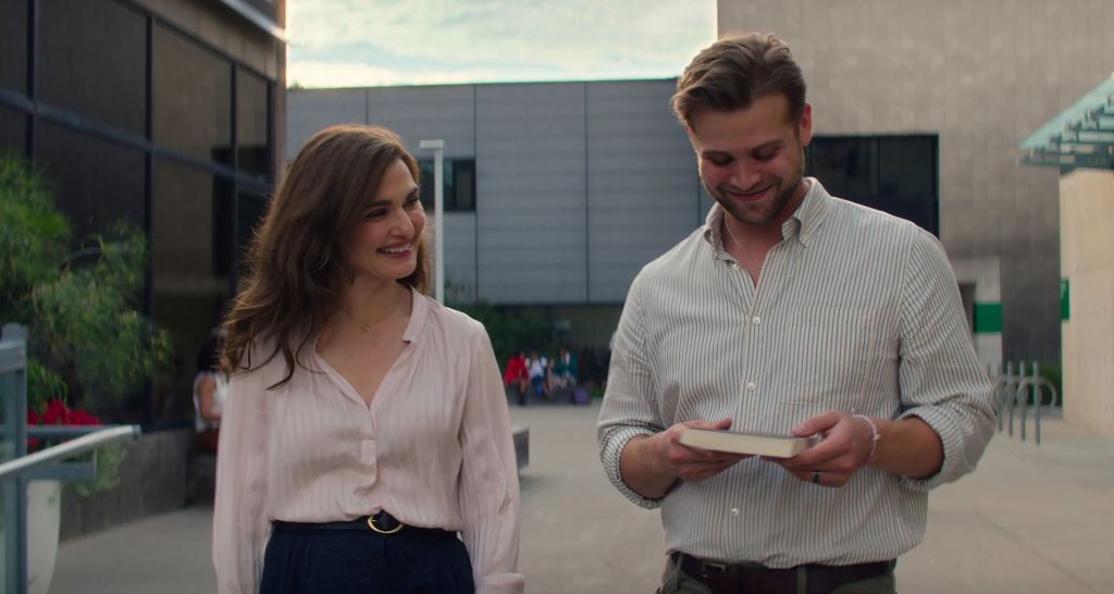 Rachel Weisz i Leo Woodall w serialu Netflix "Vladimir", opinie, 2026