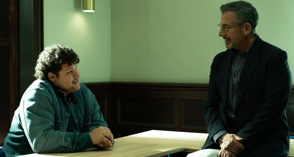 Steve Carell i Maximo Salas w serialu "Rooster`', HBO Max, 2026